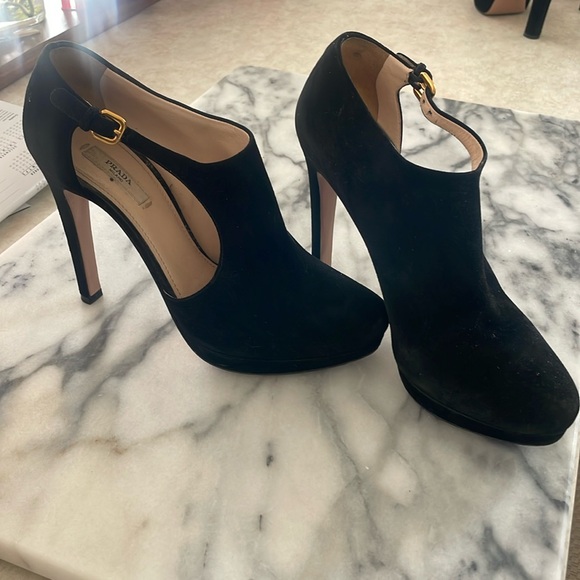 Prada Suede Cutout Accent Pumps - Picture 1 of 6